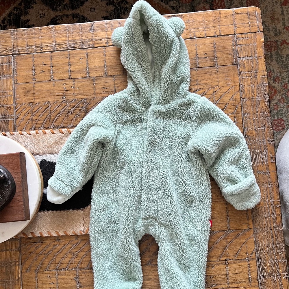 Magnetic me 0-3 mo pram